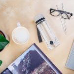 EQUA sticlă din plastic fără BPA 600 ml - Alb simplu